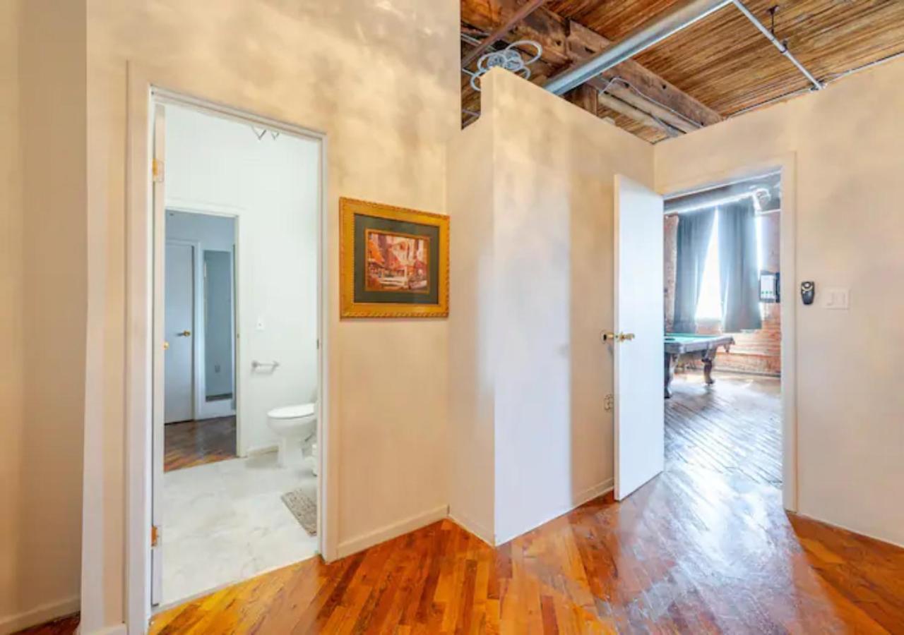 Riverview Loft Apartment Detroit