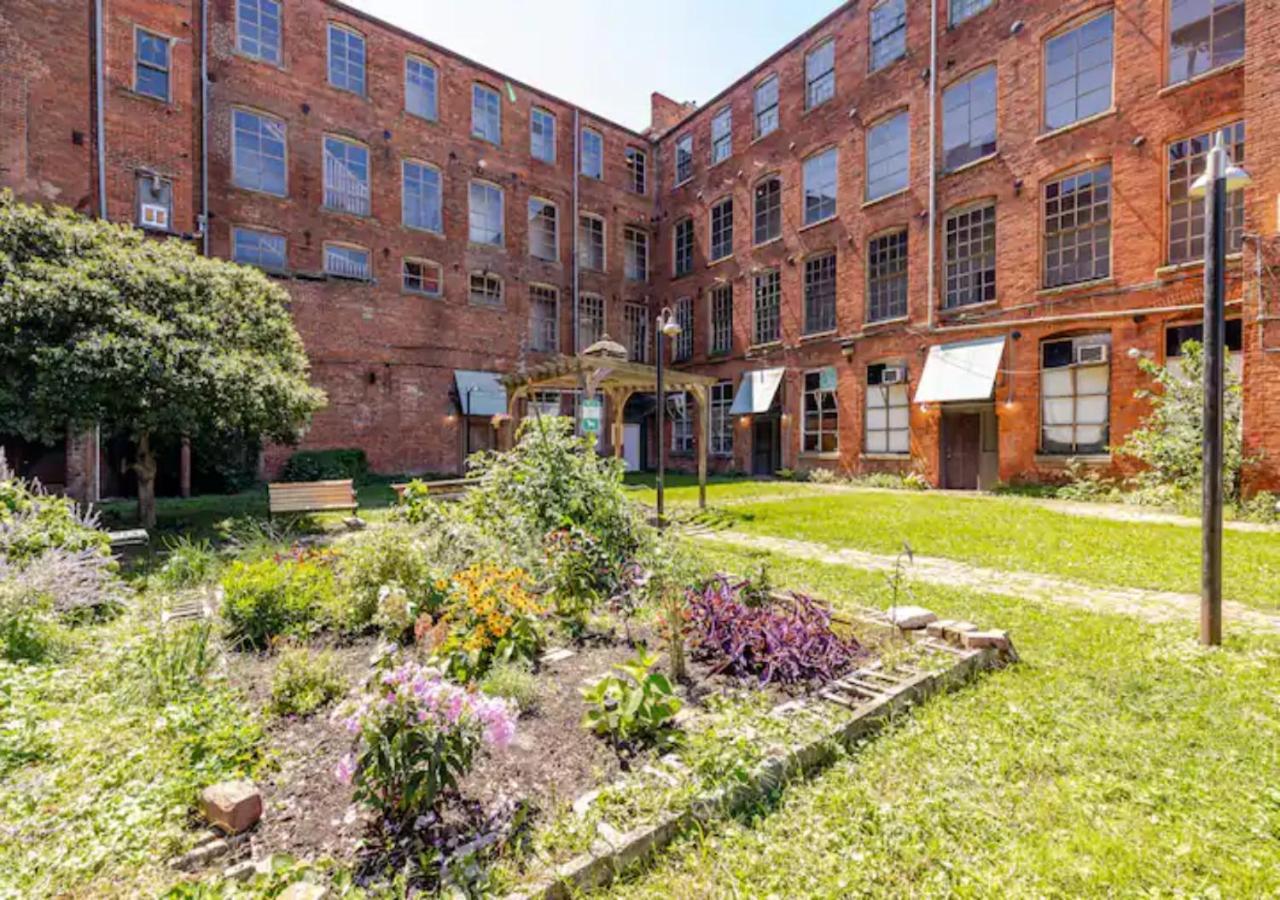 Riverview Loft Apartment