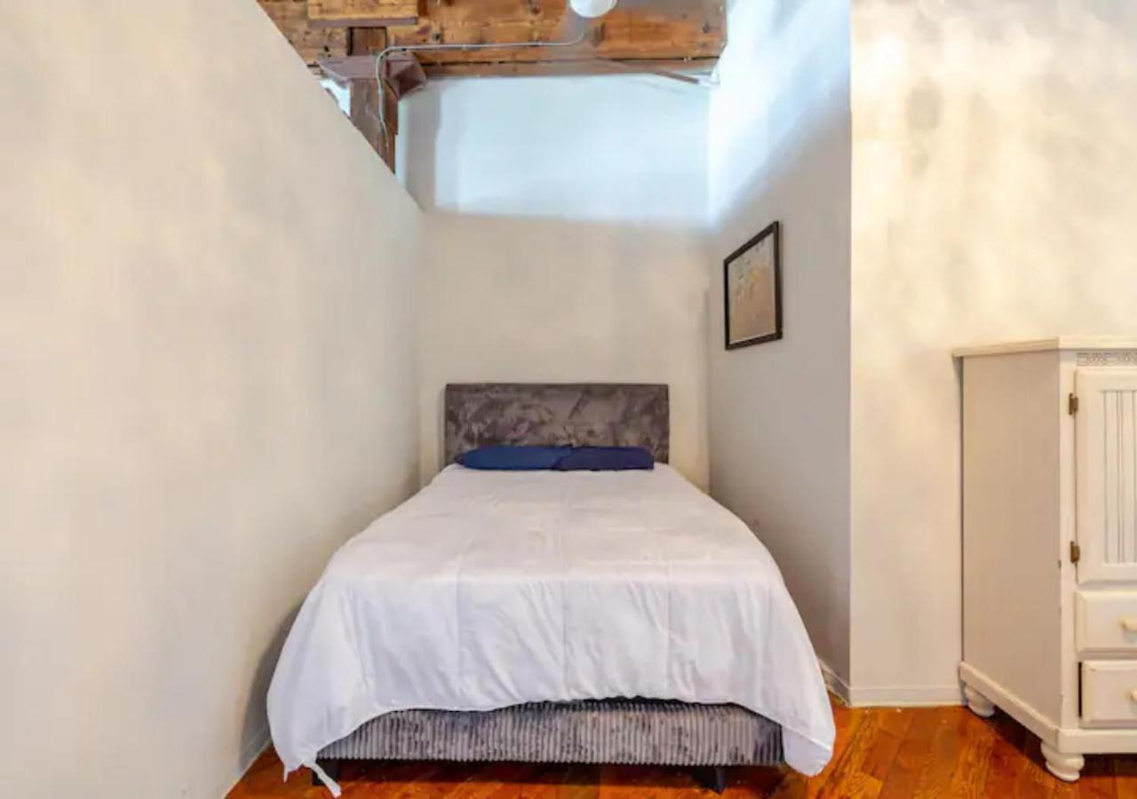 Riverview Loft Apartment *